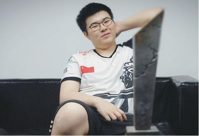 整体形象 整体形象