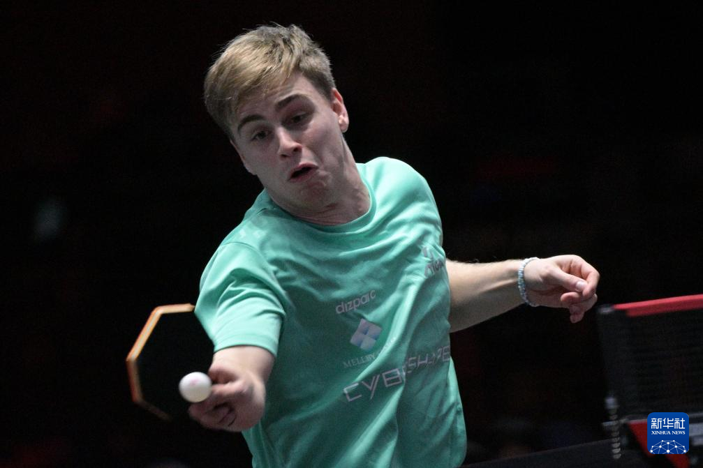 他的飞身拦 他的飞身拦